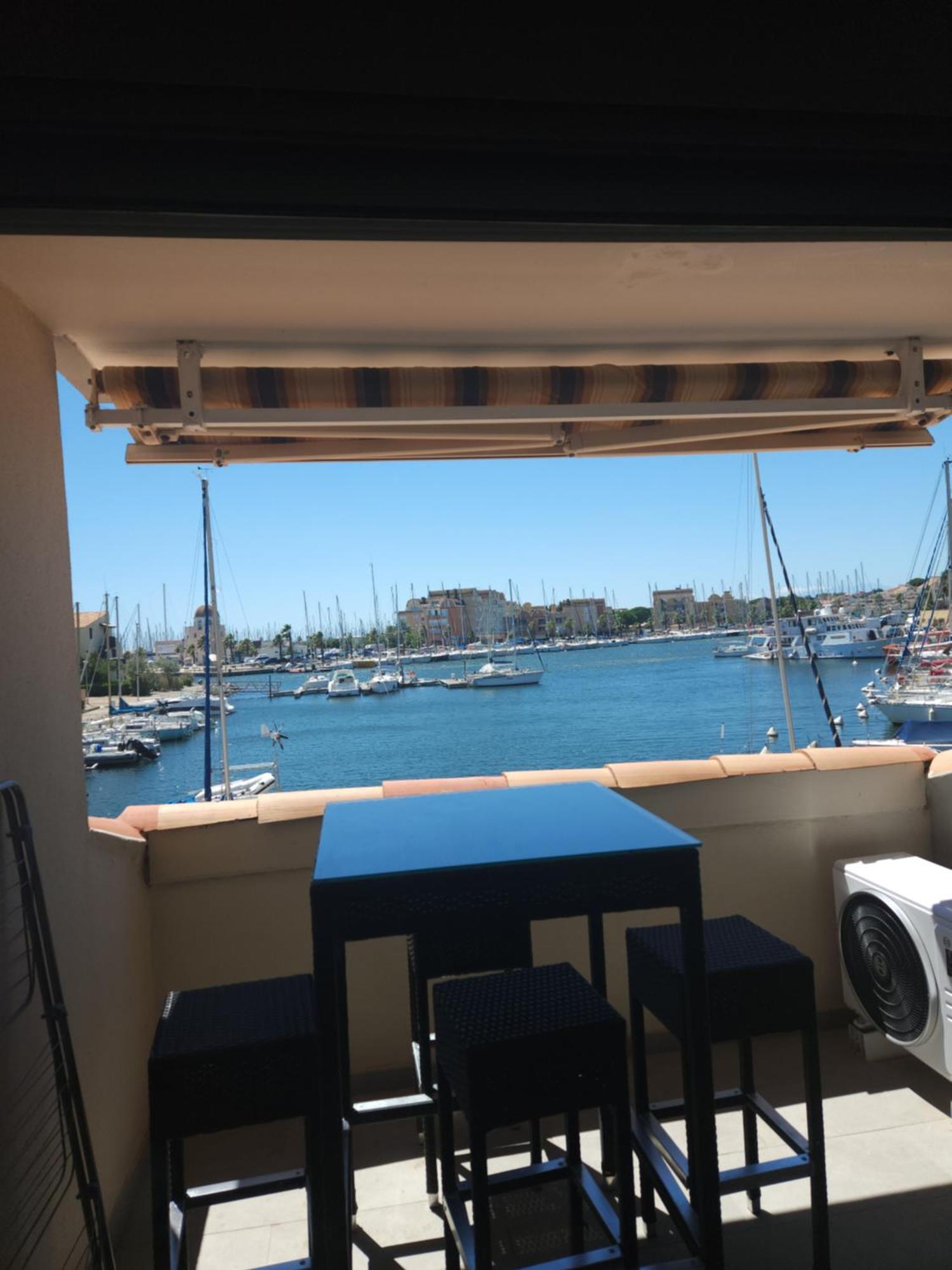Confort Sur Le Port Gruissan Exteriör bild